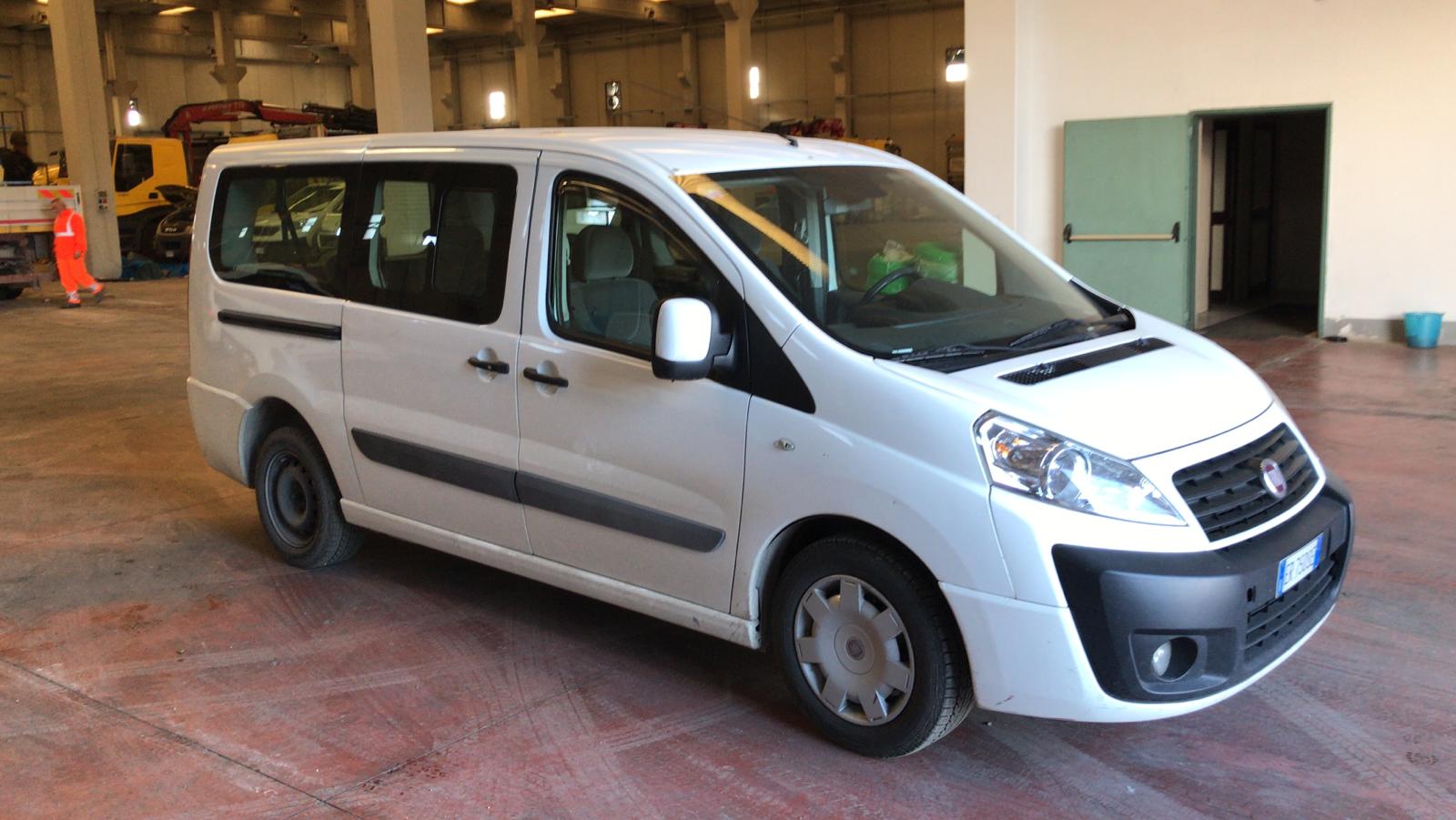 automezzi per il trasporto personale automezzi per il trasporto personale